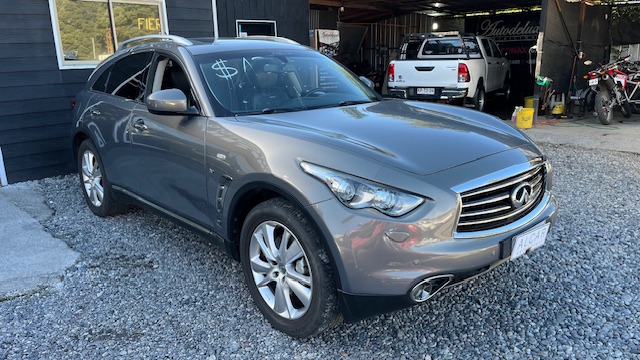 2014 Infiniti FX37 Tope de Linea